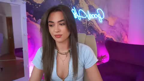 Erica online show from June 19, 5:27 pm