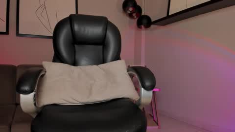 Erika Benz online show from September 30, 2:22 pm