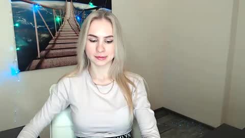 Snapshot of erikagavin chatting on January 24, 1:25 pm Erika online show from January 24, 1:25 pm