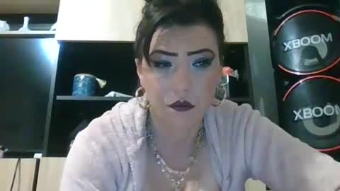 erikaguapa1989 online show from May 1, 2:48 am
