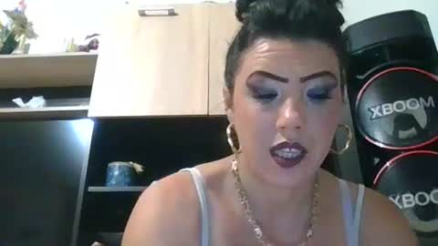erikaguapa1989 online show from July 22, 2:34 am