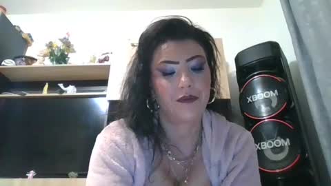 erikaguapa1989 online show from June 19, 1:43 am