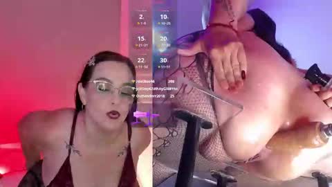 Erika  online show from November 25, 9:59 pm