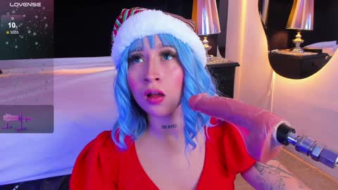 Snapshot of eriklein chatting on December 5, 11:07 pm Eri online show from December 5, 11:07 pm
