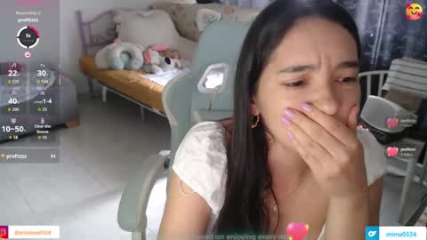 erina_1 online show from April 24, 6:00 pm