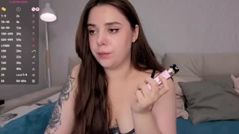Erin online show from July 7, 6:47 am