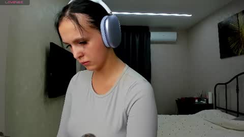 Erline and Monica online show from June 15, 6:41 pm