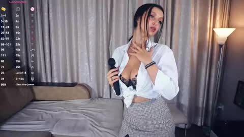 Erline and Monica online show from October 23, 7:20 pm