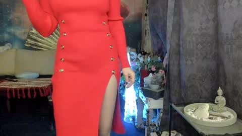 Snapshot of erotic_dessire chatting on December 29, 5:44 pm Eve online show from December 29, 5:44 pm
