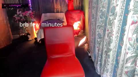 Snapshot of erotic_dessire chatting on September 24, 6:40 pm Eve online show from September 24, 6:40 pm