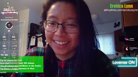 Snapshot of eroticalynn chatting on December 20, 7:07 pm Lynn online show from December 20, 7:07 pm