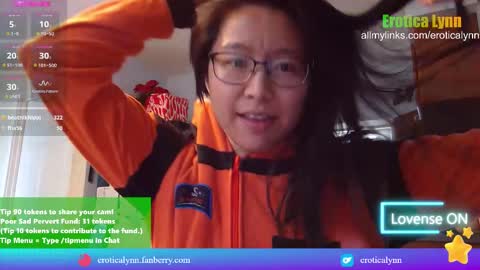 Snapshot of eroticalynn chatting on February 18, 6:28 pm Lynn online show from February 18, 6:28 pm