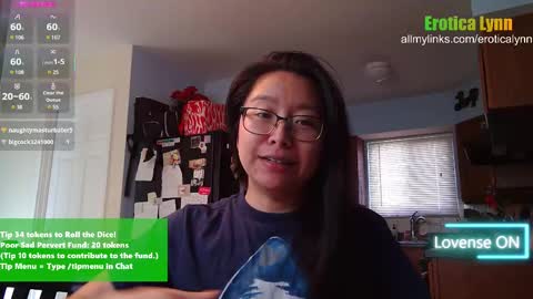 Snapshot of eroticalynn chatting on February 27, 7:58 pm Lynn online show from February 27, 7:58 pm