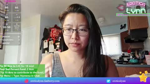 Snapshot of eroticalynn chatting on September 19, 8:08 pm Lynn online show from September 19, 8:08 pm