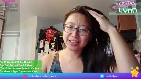 Snapshot of eroticalynn chatting on September 18, 7:56 pm Lynn online show from September 18, 7:56 pm