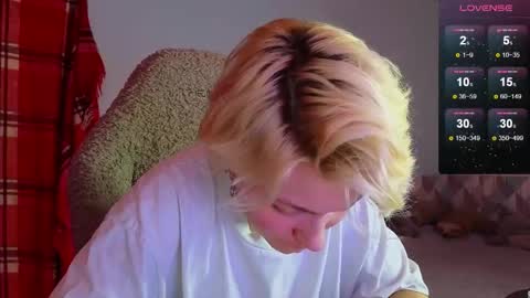 esajukyy online show from February 12, 3:50 pm