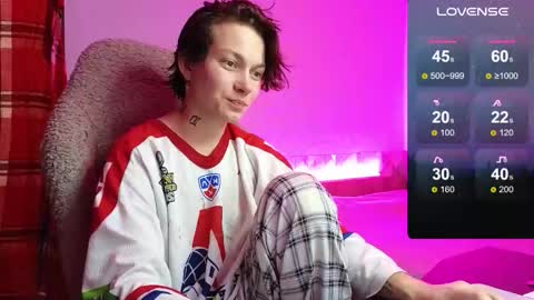 esajukyy online show from October 16, 2:09 pm