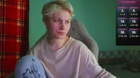 esajukyy online show from January 3, 5:10 pm