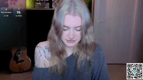 EshleGreen online show from June 6, 9:21 pm