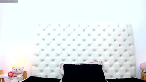 esmeralda  online show from August 3, 4:45 pm