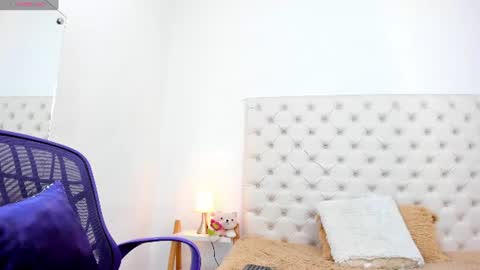 esmeralda  online show from July 7, 2:53 pm