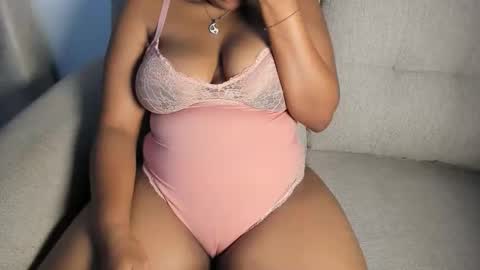 Esme online show from January 18, 3:03 am