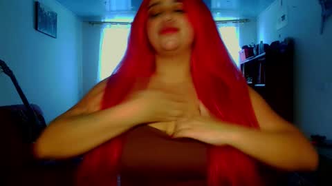 Estefania online show from May 6, 6:56 pm