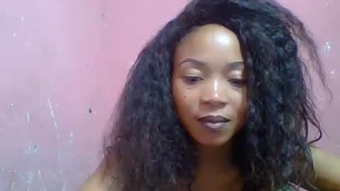 estelah20 online show from October 2, 11:15 am