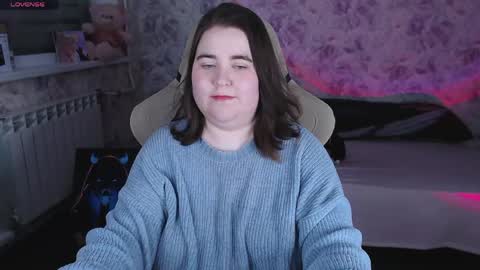 estelle_hicks online show from May 1, 9:07 pm