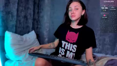 Snapshot of estercarter chatting on October 16, 11:35 am Ester online show from October 16, 11:35 am
