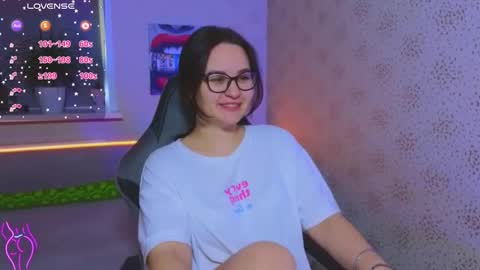 Snapshot of esterplayful chatting on October 11, 7:02 am EsterPlayful online show from October 11, 7:02 am