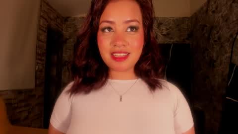 Snapshot of estrella05_ chatting on February 27, 3:25 am estrella05_ online show from February 27, 3:25 am