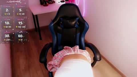 Moon online show from May 4, 9:18 pm