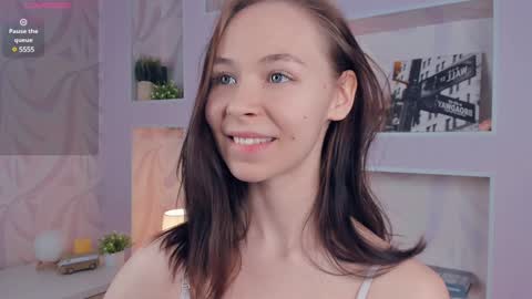 Snapshot of eugeniabrainard chatting on December 8, 6:11 am Eugenia online show from December 8, 6:11 am