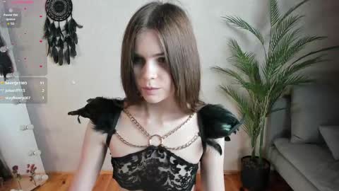 Molly online show from May 12, 9:10 pm
