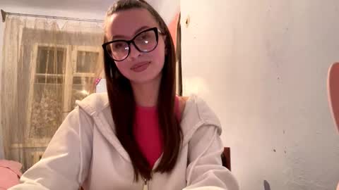 lIlianna online show from February 19, 4:28 pm