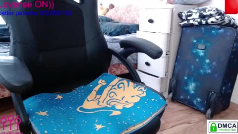 Snapshot of eva_blond_hot chatting on February 10, 8:31 am Eva online show from February 10, 8:31 am