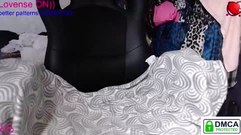 Snapshot of eva_blond_hot chatting on October 5, 11:04 am Eva online show from October 5, 11:04 am