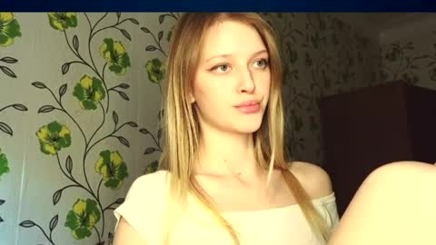 Evvie online show from May 25, 3:22 pm
