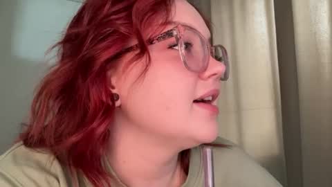 eva_kittenn online show from June 19, 12:30 pm