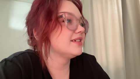 eva_kittenn online show from June 8, 12:28 pm