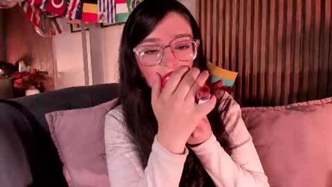 Angelinne online show from June 21, 3:54 am