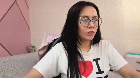 Eva  online show from June 19, 3:26 pm