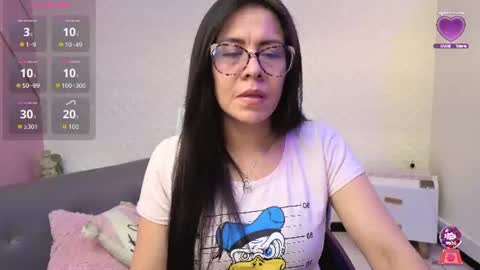 Eva  online show from August 3, 2:45 pm