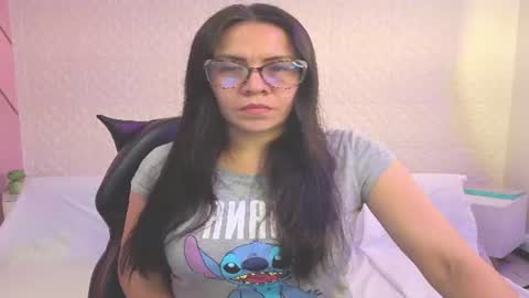Eva  online show from June 15, 1:11 pm