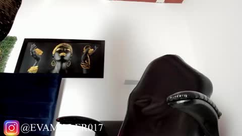 Snapshot of eva_miller7 chatting on March 1, 1:29 pm Eva online show from March 1, 1:29 pm