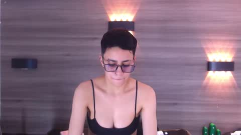 Snapshot of eva_monwalker chatting on January 31, 7:40 pm Eva cute online show from January 31, 7:40 pm