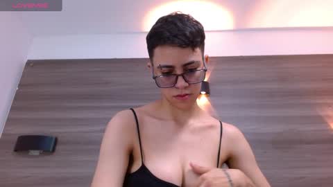 Snapshot of eva_monwalker chatting on March 8, 7:29 pm Eva cute online show from March 8, 7:29 pm