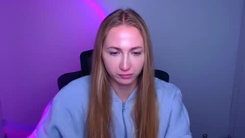Snapshot of eva_oliviaa chatting on October 2, 1:27 pm Eva online show from October 2, 1:27 pm