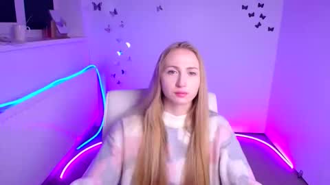 Snapshot of eva_oliviaa chatting on October 19, 5:15 pm Eva online show from October 19, 5:15 pm